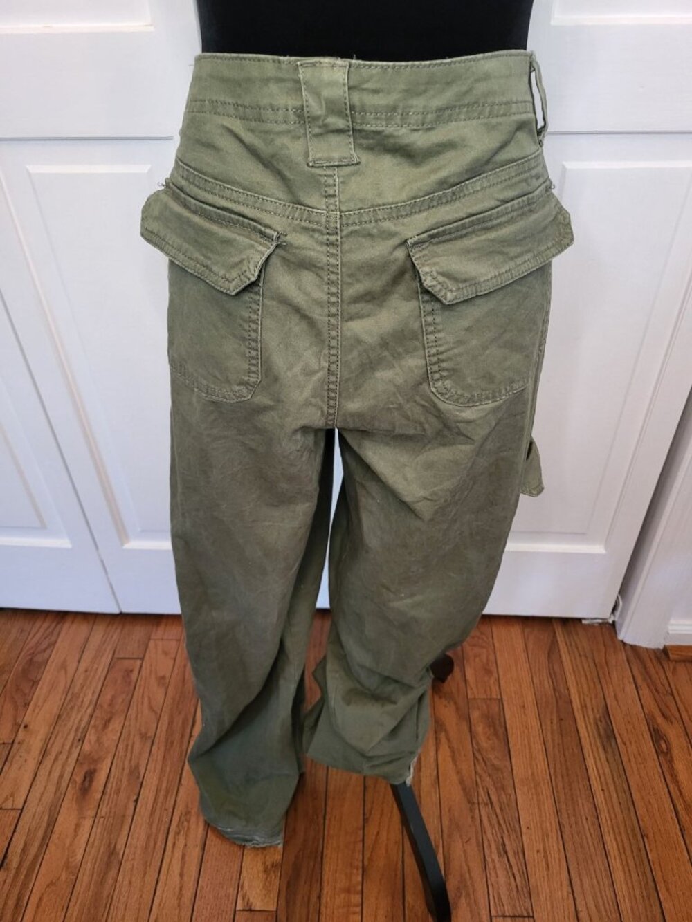BBJ Olive Green Wide Leg Cargo Pants Pocket 11/30 Grunge Military Y2K Streetwear - Picture 2 of 7